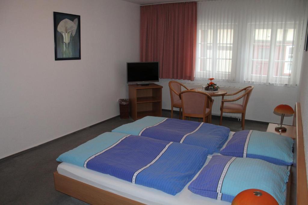 Hotel Am Stadtwall Кведлинбург Экстерьер фото