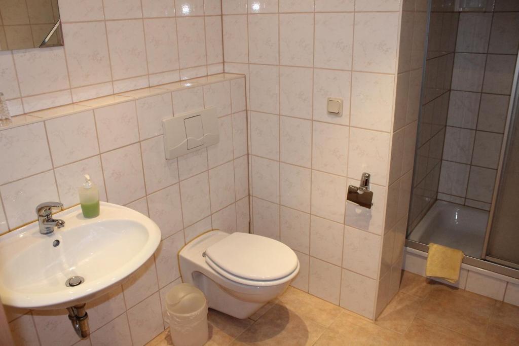 Hotel Am Stadtwall Кведлинбург Экстерьер фото