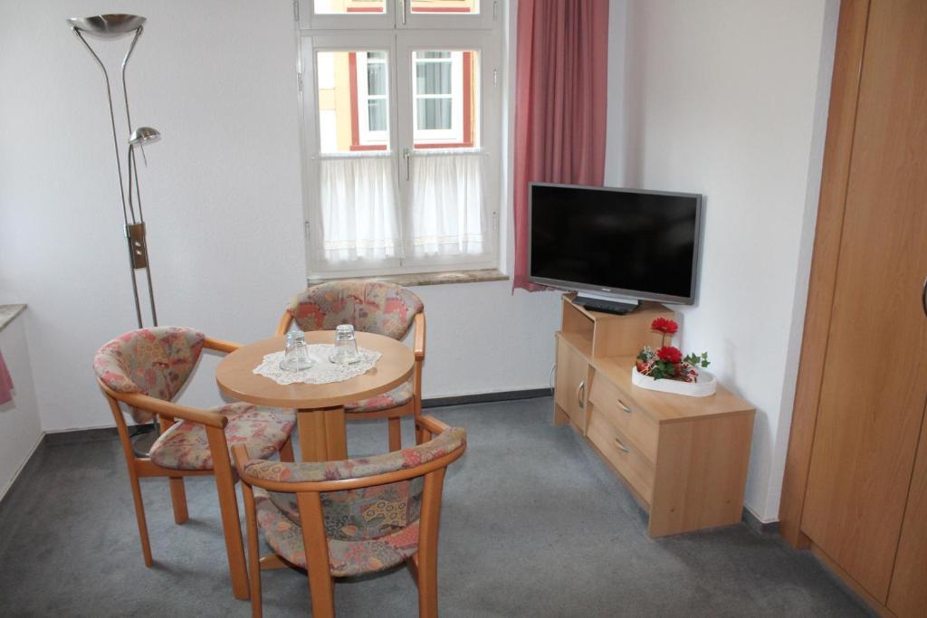 Hotel Am Stadtwall Кведлинбург Экстерьер фото