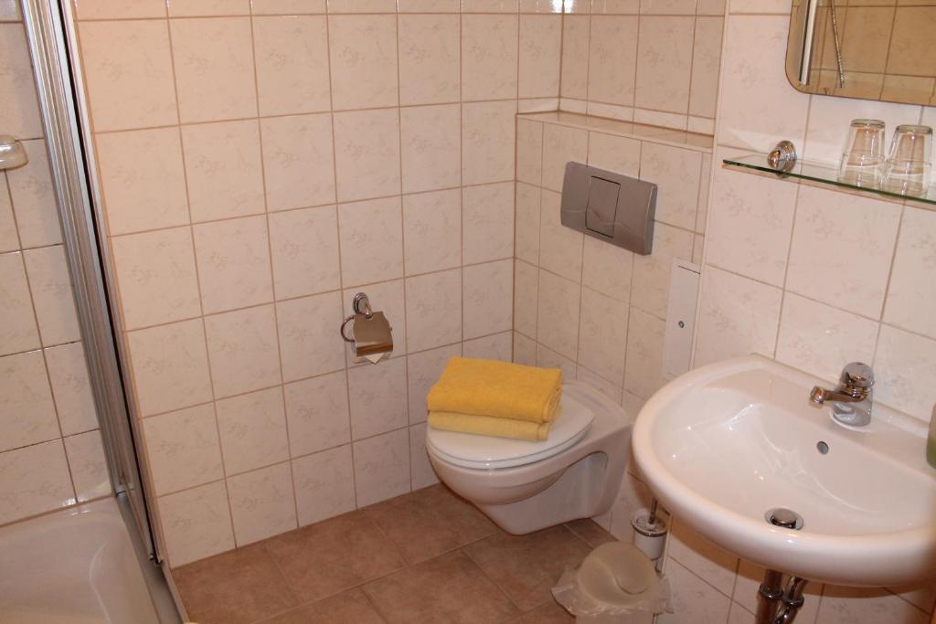 Hotel Am Stadtwall Кведлинбург Номер фото
